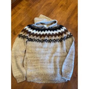 Woman’s never worn chasqui made in Bolivia 100% alpaca sweater size XL